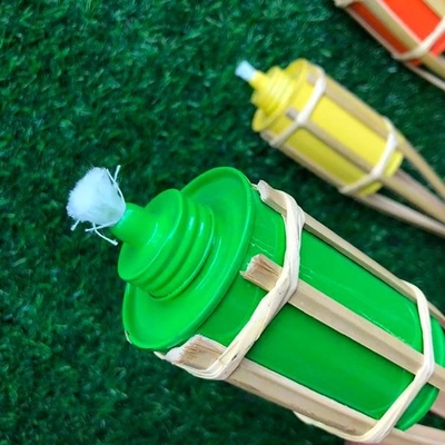 ไฟฉายไม้ไผ่ธรรมชาติกันน้ำหวาย Tiki Torches สำหรับลานสวนสนามหญ้า